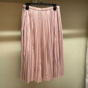 Women skirts Size 8 color light pink